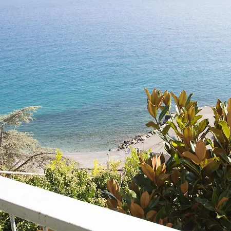 Appartamento A Picco Sul Mare Apartment