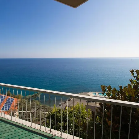 Appartamento A Picco Sul Mare *