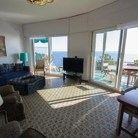 Appartamento A Picco Sul Mare * Varazze